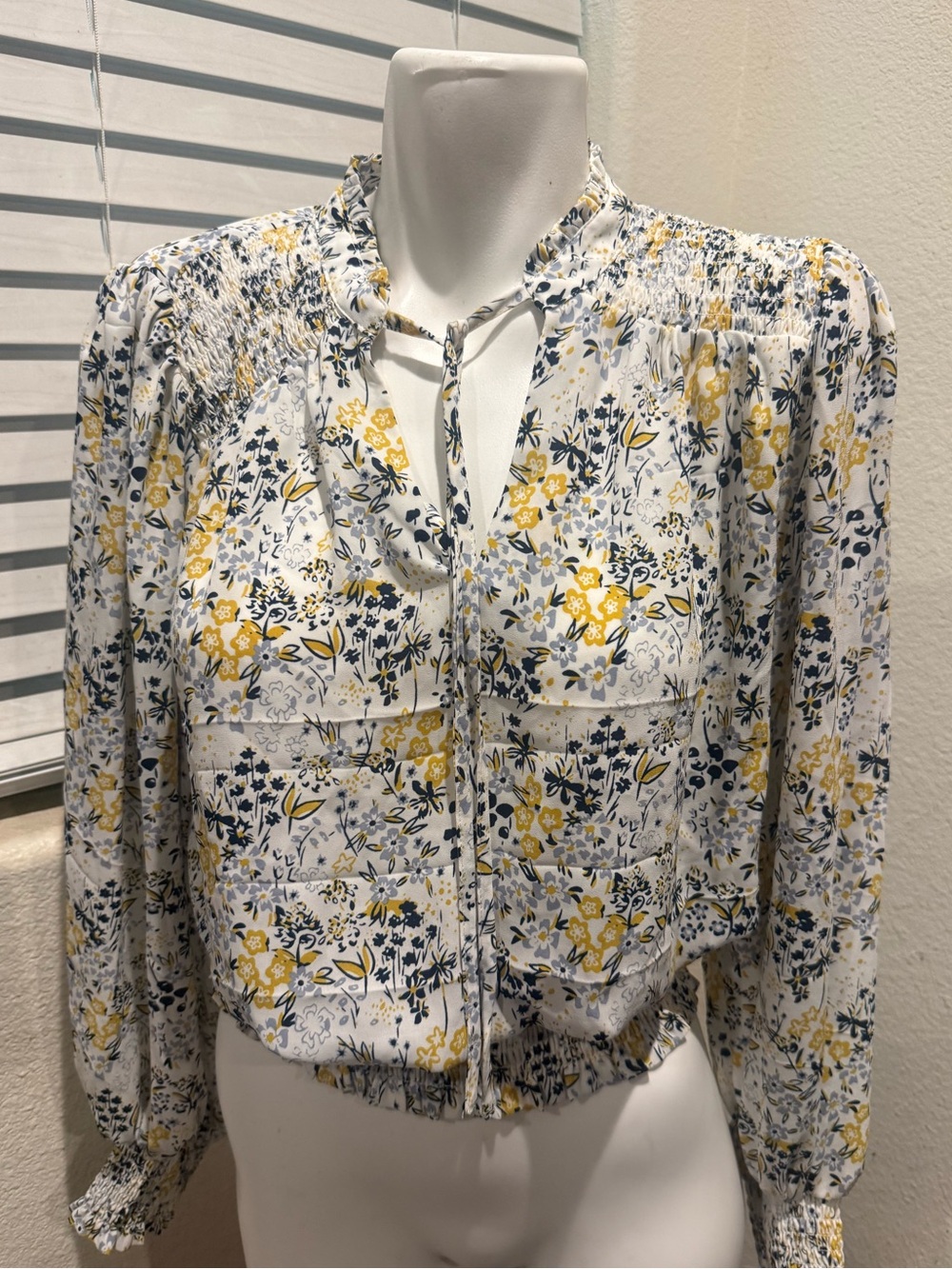 RACHEL Rachel Roy blue and white floral ruffle blouse